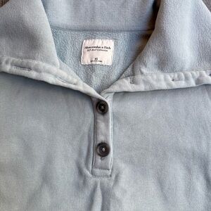 Abercrombie & Fitch Snap-up Sweatshirt Women’s Size XS Light Green Pullover